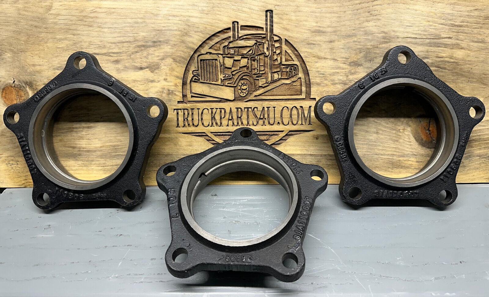 110807, 110808 Dana Spicer Eaton DS402P Input Retainer New (NOS