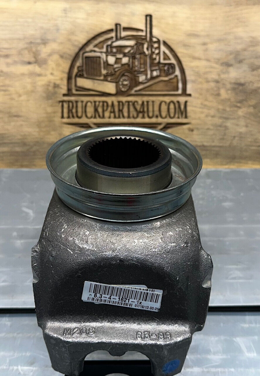 6.3-4-1621-1X DANA SPICER 1760 SERIES END YOKE ALT# 6.3-4-1321-1. *NEW GENUINE