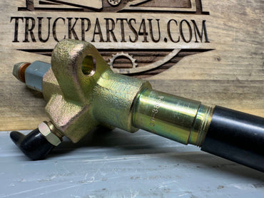 Side angle of 65.10101-7099 fuel injector – fits DB58TIS and Komatsu