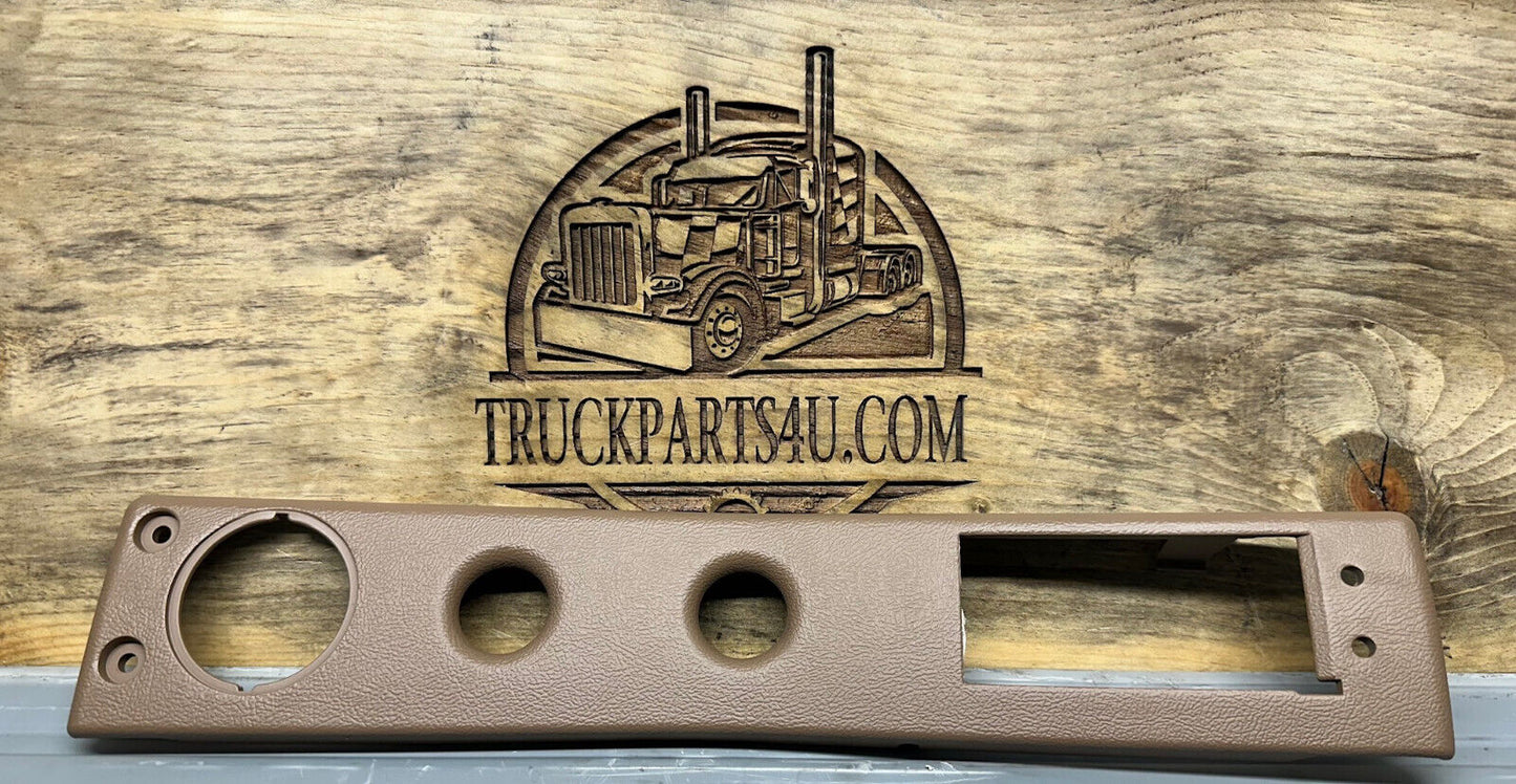 Mack instrument panel 85MT444M – OEM 25164982 brown dash trim