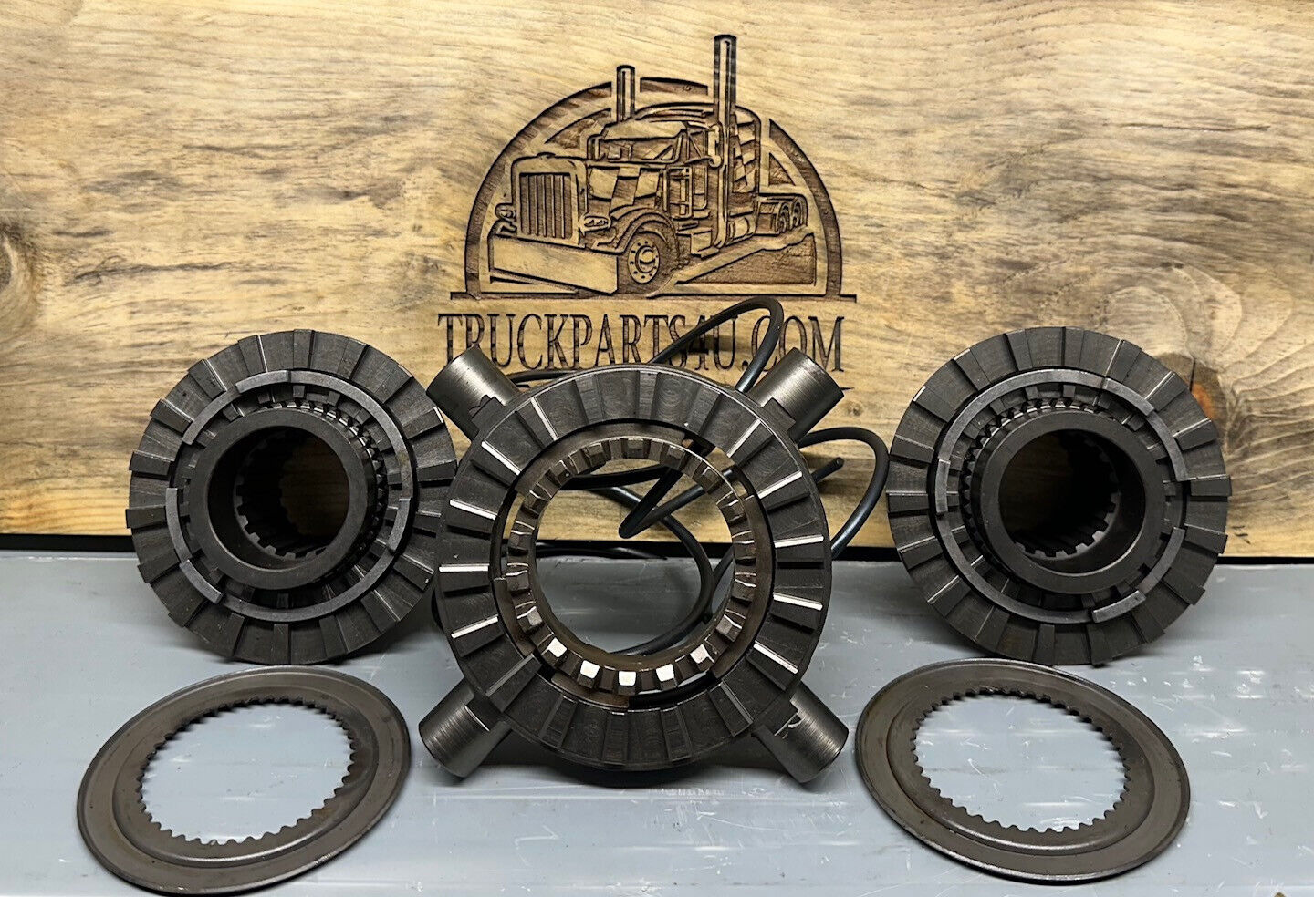 Detroit Locker 250S-13 kit shown with axle gears 66519, spider 66518, and clutch pack 66411 — F106 1.750 inch 19-spline