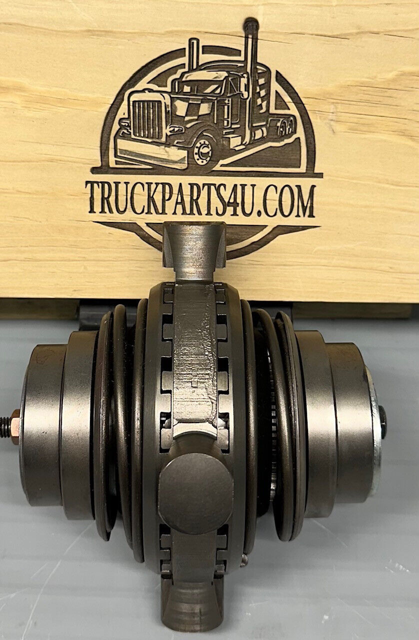 Side view of Detroit Locker 250S-13 differential assembly for Rockwell Meritor AxleTech F106, 1.750 inch 19-spline