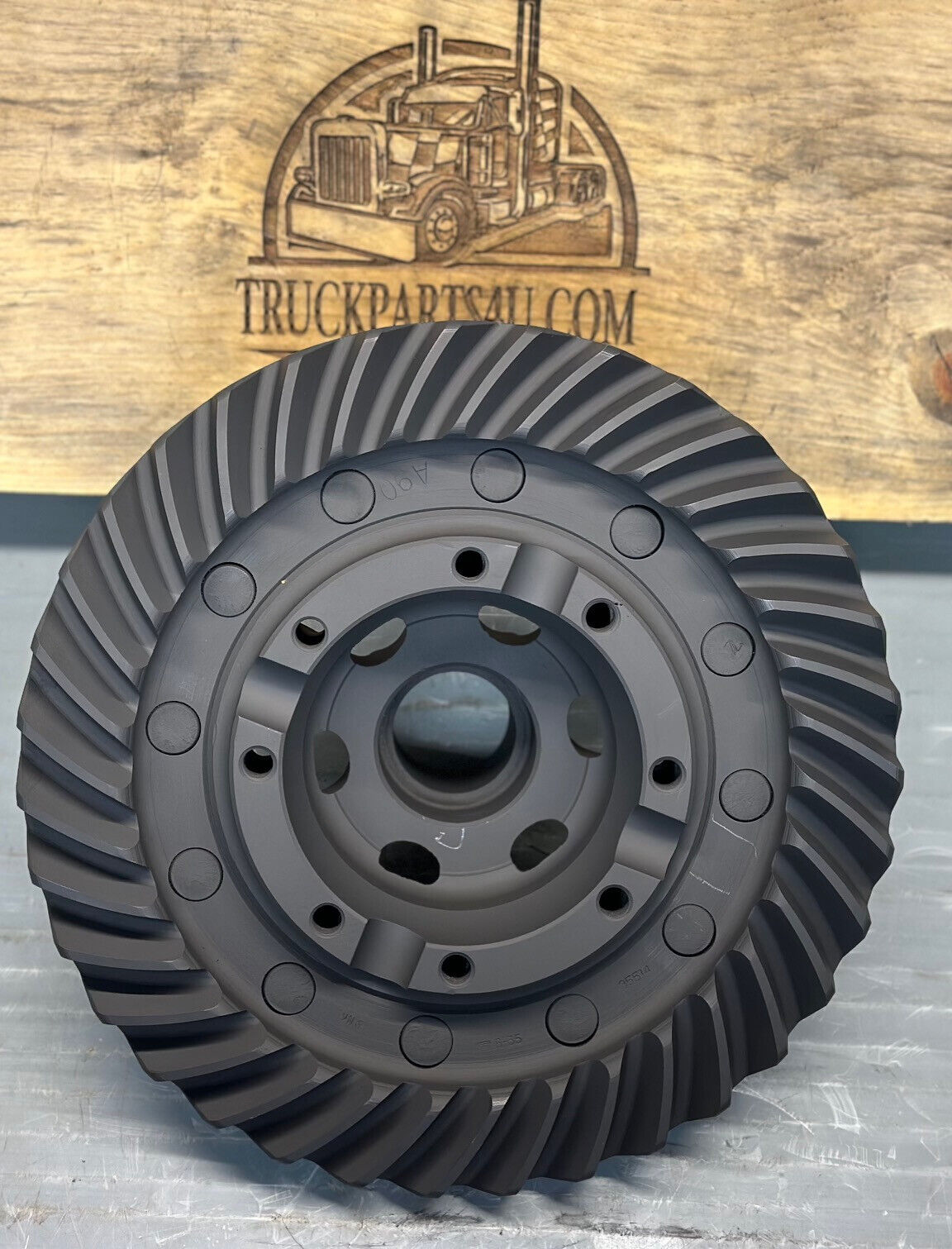Front face view of A35514-6 ring gear and carrier for Rockwell/Meritor D100 axle, 5.83 ratio, used OEM