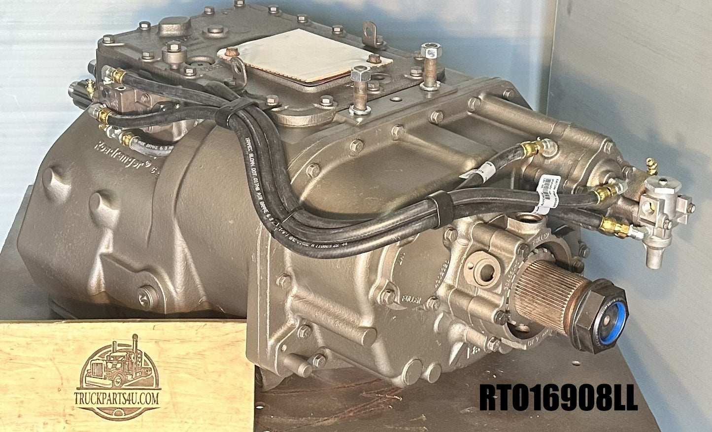 RTO16908LL-P Eaton Fuller Roadranger transmission | identification tag and housing detail | remanufactured 10-speed LL | DPE exchange unit