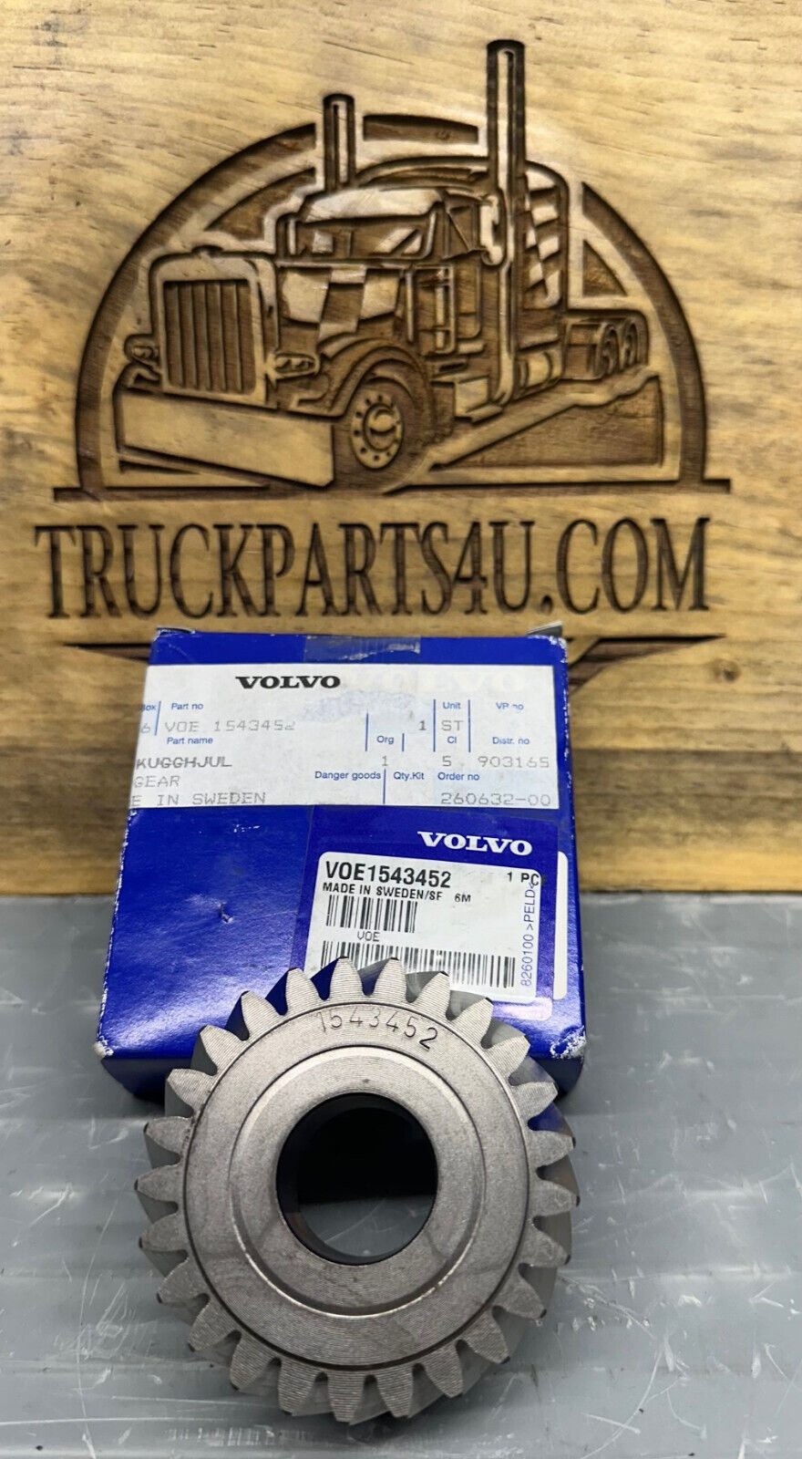 Angled view of Volvo Penta 1543452 water pump gear – new genuine Volvo marine component