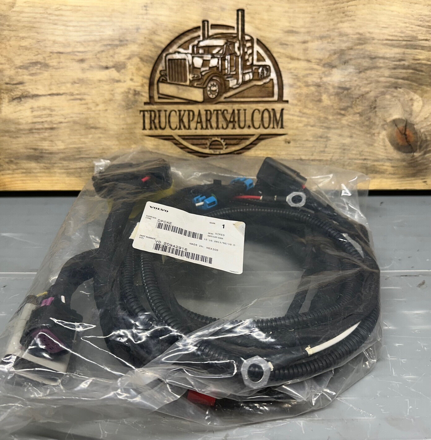 20942916 Volvo transmission wiring harness – includes factory OEM plug ends