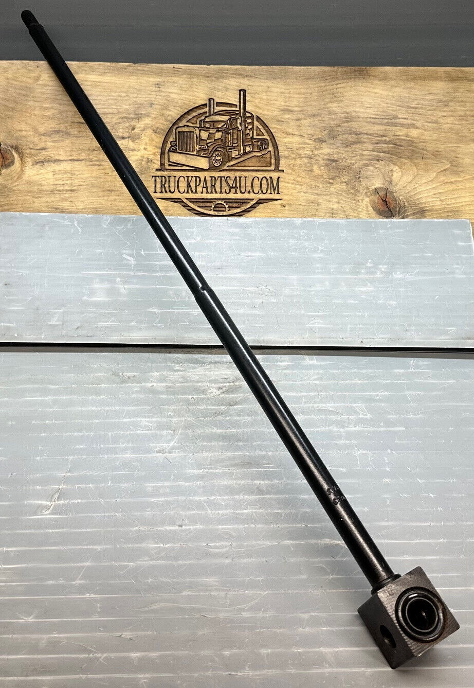 21767 Eaton Fuller Roadranger 90-degree straight shift lever – 33" overall length – new genuine NOS