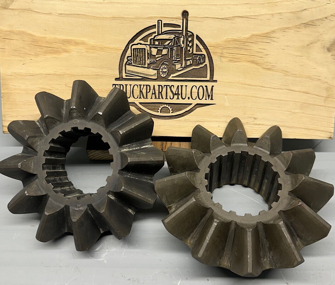 2234V464 Meritor/Rockwell/AxleTech axle side gear, 16-spline, new genuine OEM (two gears shown for reference)