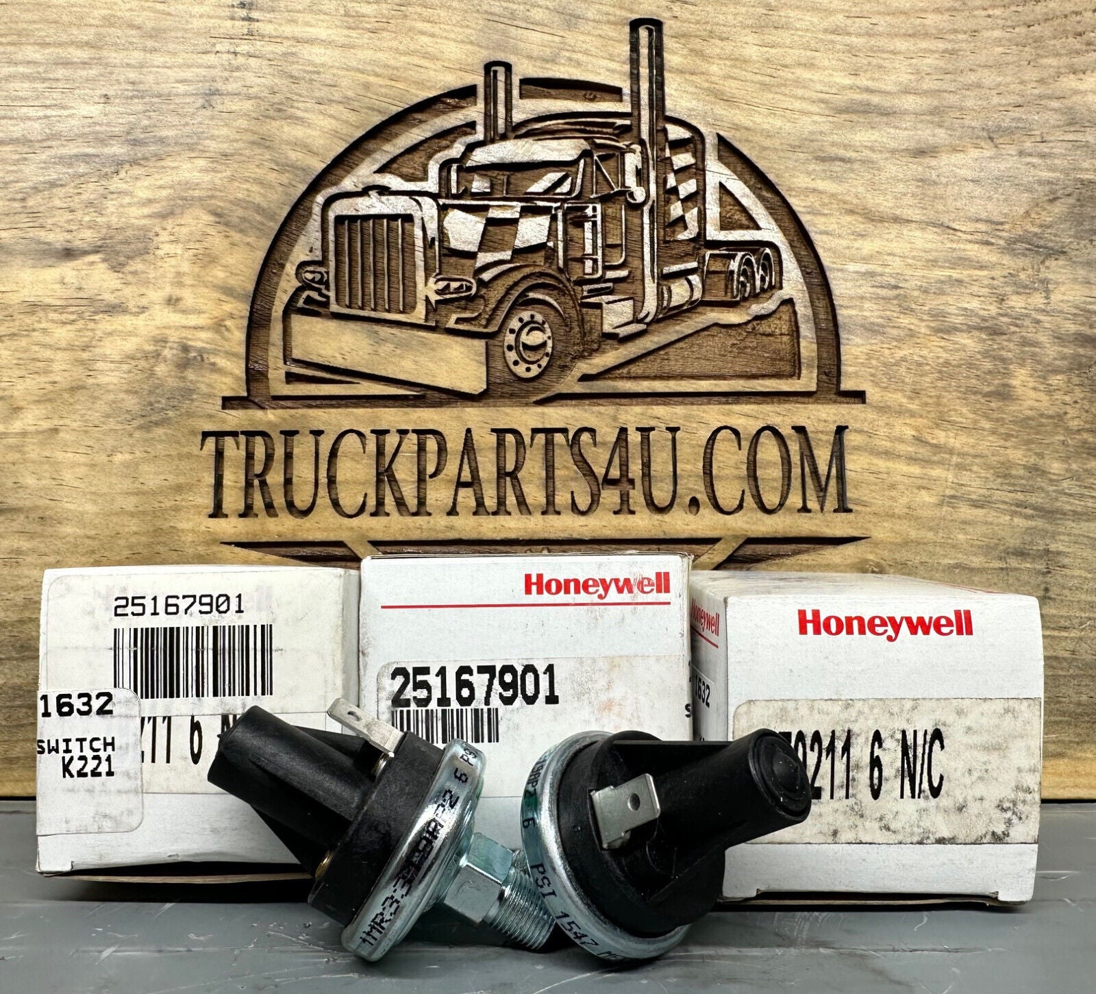  OEM Mack pressure switch 25167901 – Honeywell 79211-6 N/C style