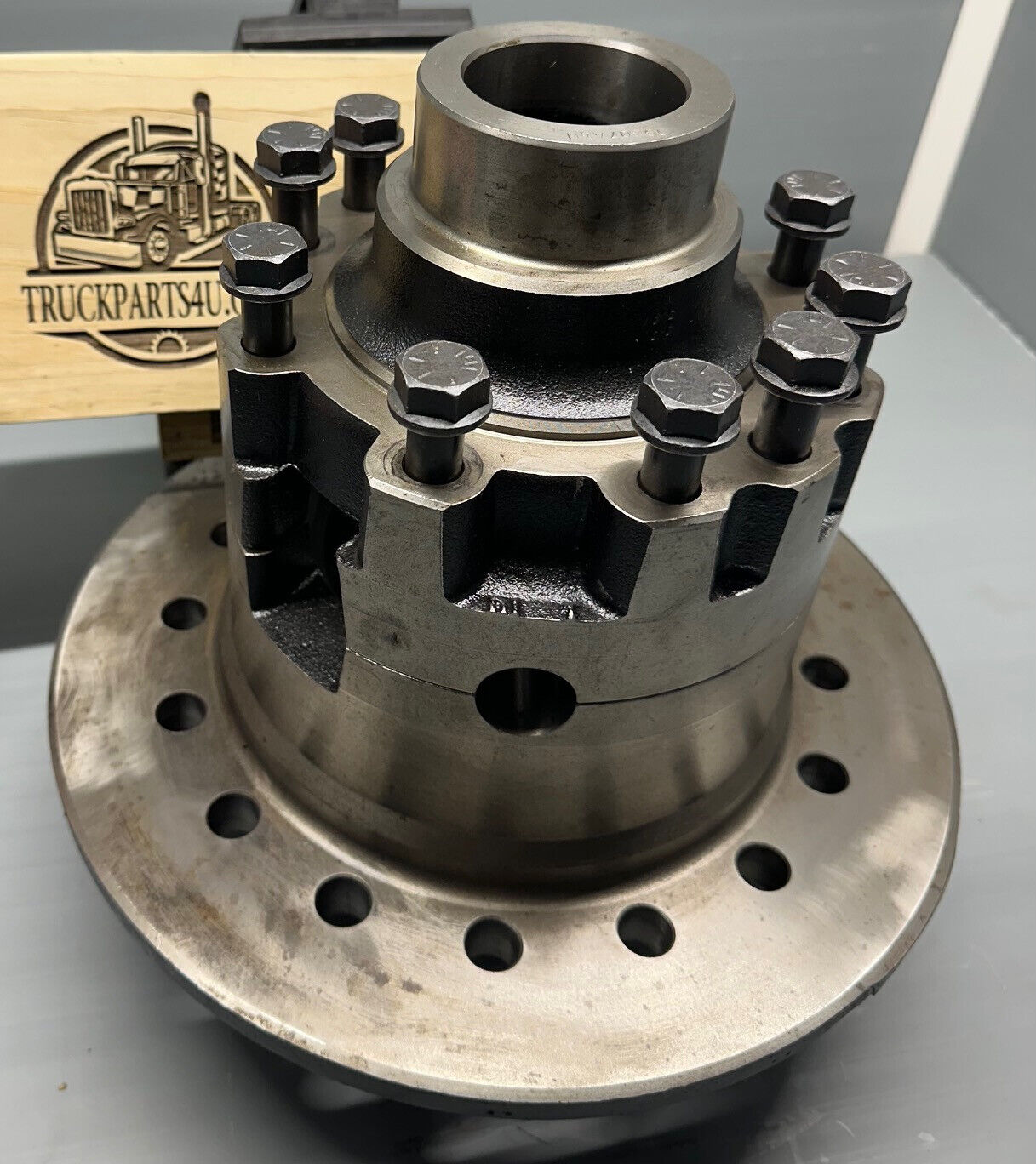 390KQ100X Dana Spicer S400 Differential Case Kit Assembly - New Genuine NOS
