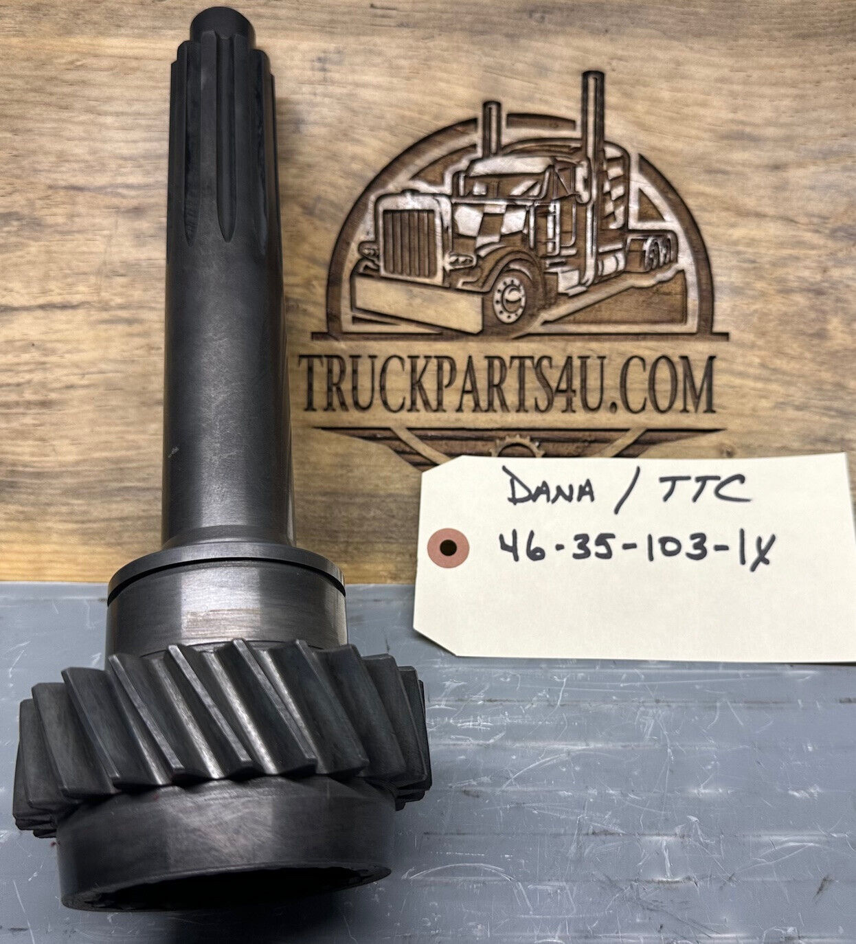46-35-103 Dana Spicer TTC input shaft for 5000 Series transmission, new genuine NOS