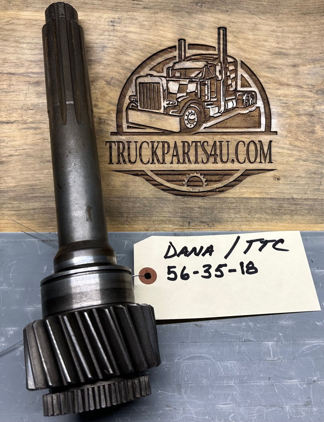  56-35-18 Dana Spicer TTC input shaft 56-35-6-1X, new genuine NOS