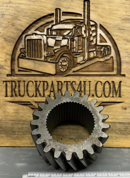621190C1 KOMATSU IHC DRESSER TRANSMISSION GEAR  * NEW OEM