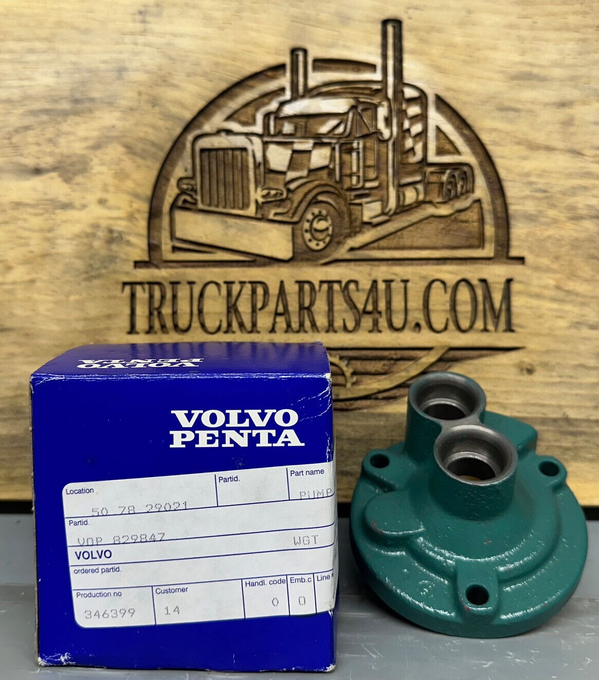 829847 Volvo Penta pump housing – new genuine NOS