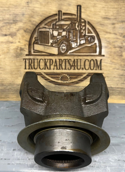 90-4-251-1X World American SPL90 end yoke assembly 39 spline BS (1/2 round) style – new aftermarket