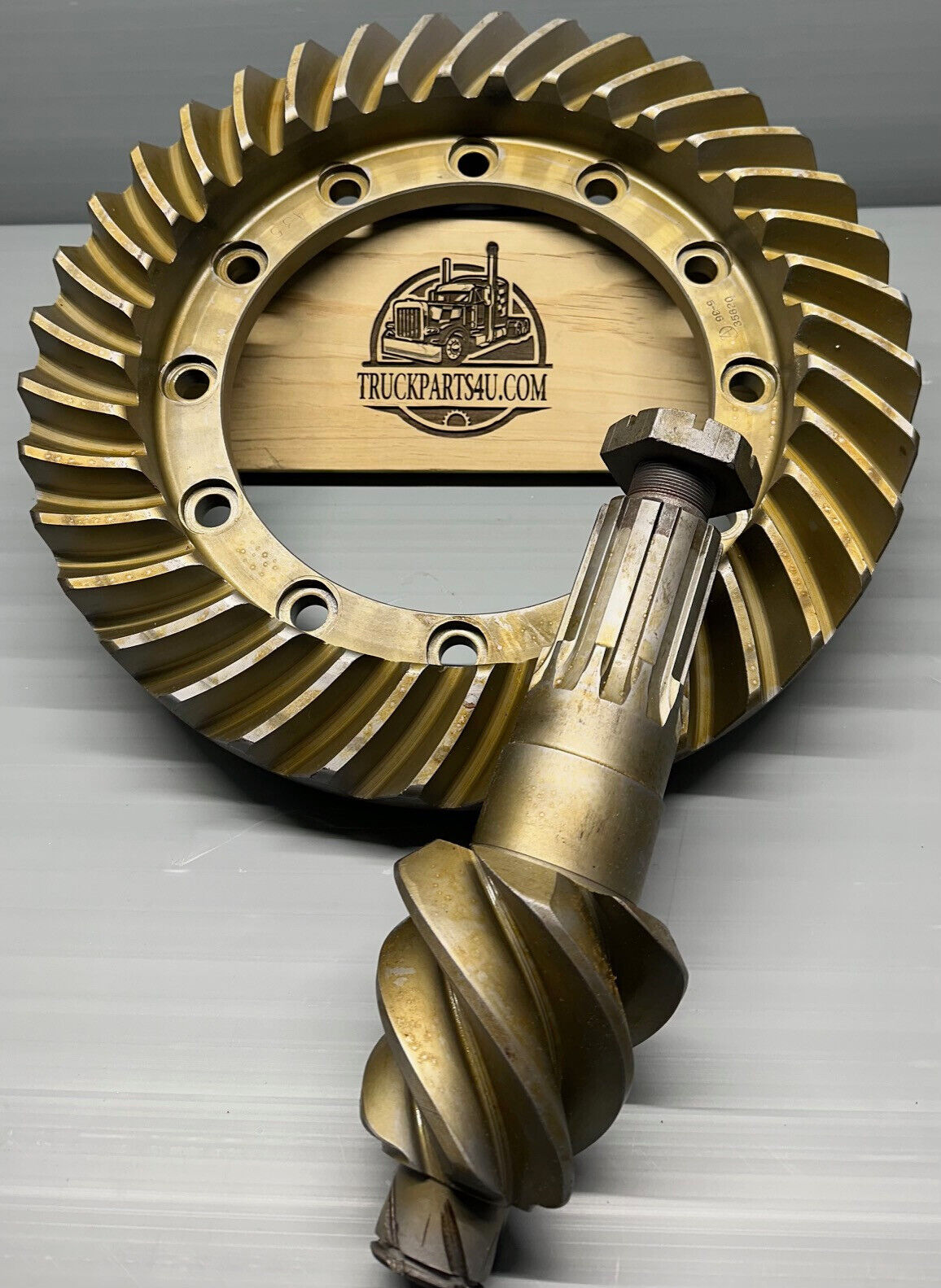 A35620-3 Meritor Rockwell Axletech differential gearset – Q100 and Q145 application – 7.20 gear ratio – used condition