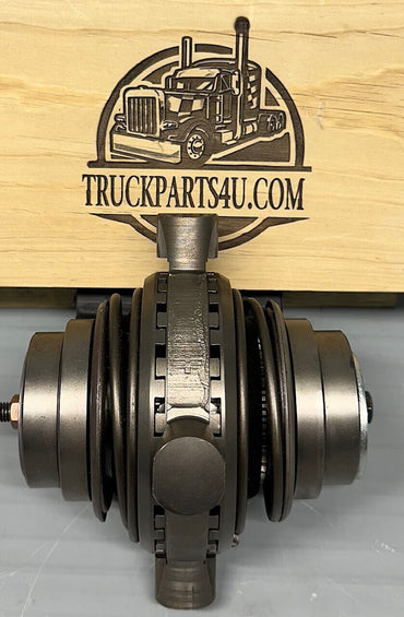 Side view of Detroit Locker 250S-13 differential assembly for Rockwell Meritor AxleTech F106, 1.750 inch 19-spline