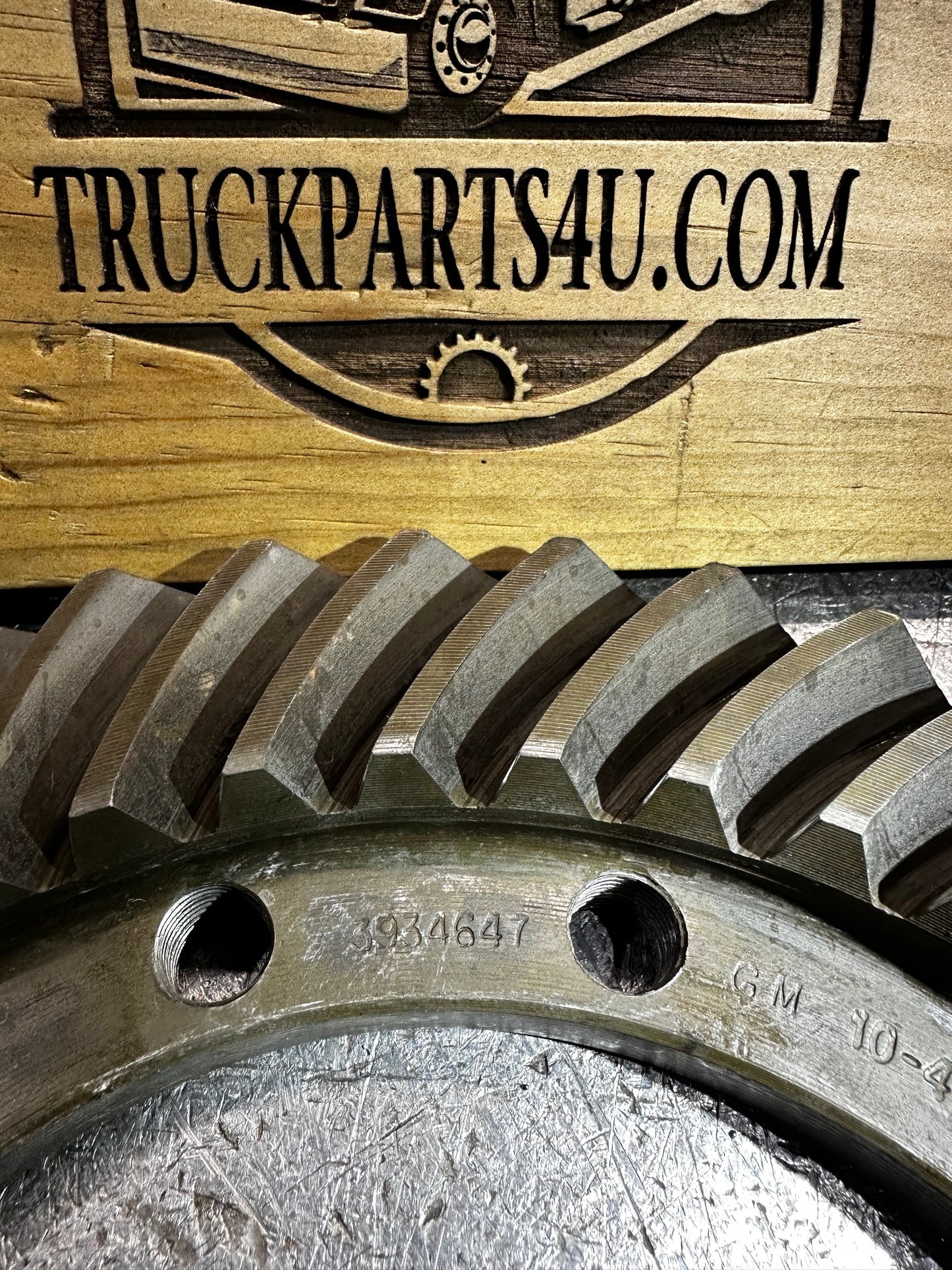 Close-up of ring gear part number 3934647 from rebuilt GM Eaton HO72 / H072 differential carrier. 41-tooth ring gear for 4.10 ratio, inspected and functional. Outright sale from Ohio's premier heavy-duty drivetrain rebuilder.