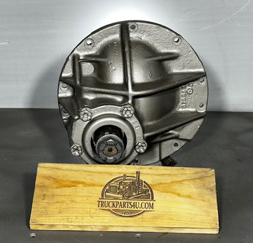 HO52 GM Eaton differential carrier top angle – reconditioned – showing internals and new 4.57 gearset – vintage GM 1-ton application