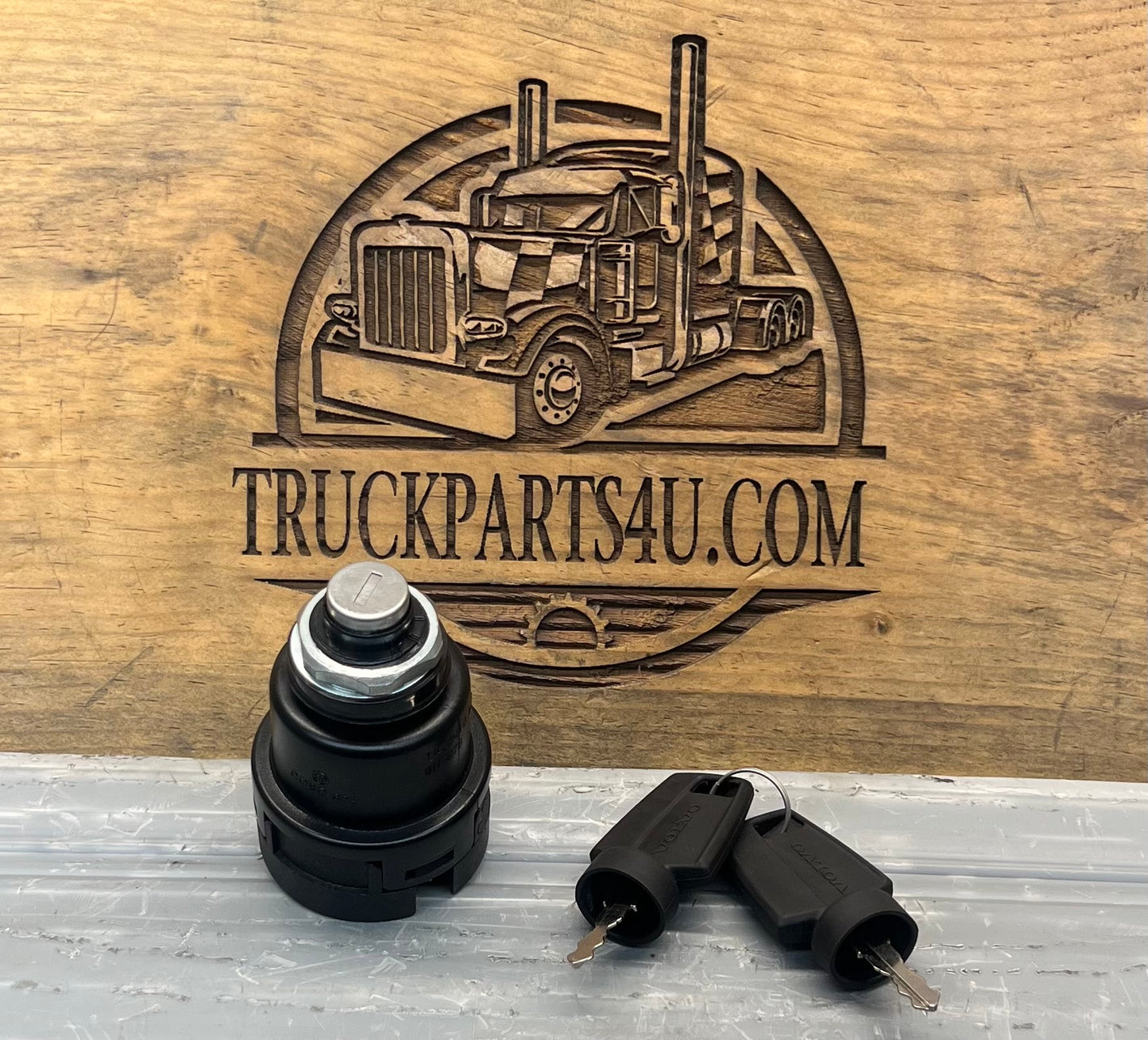 1809126 Ignition Switch Assembly with 2 Keys | Volvo CE  | NOS Genuine