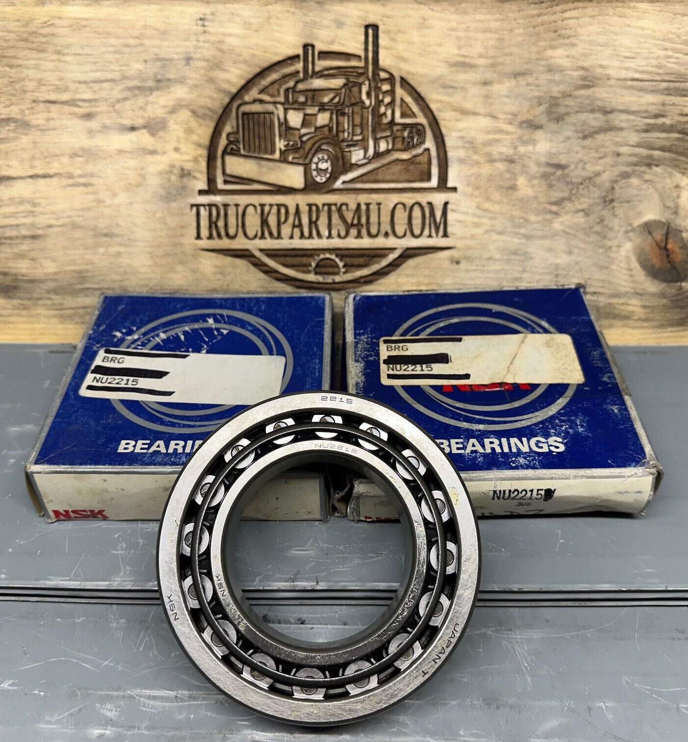  NU2215W NSK Bearing – Front of Box