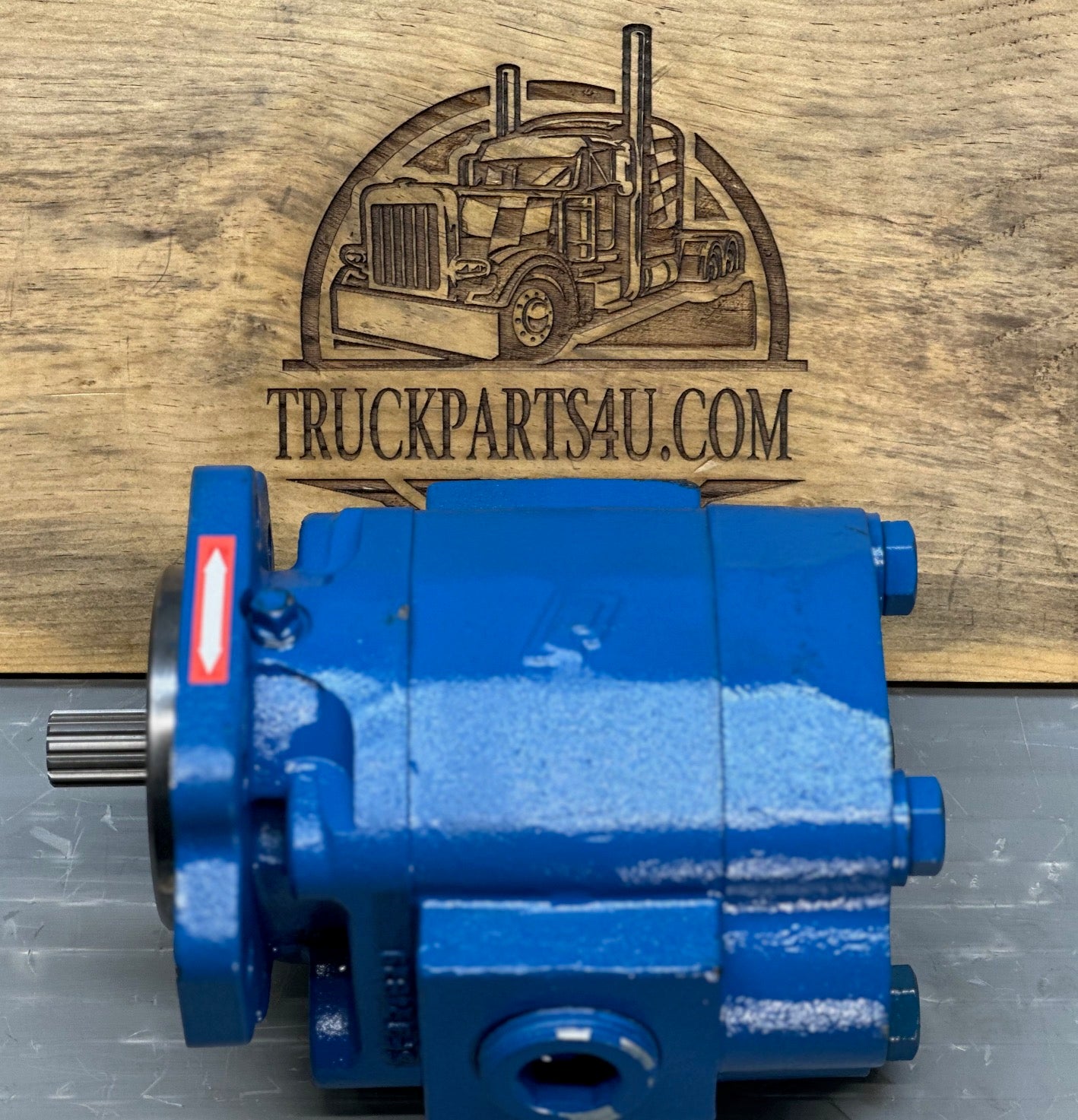 PH803 GPH803 Hydraulic Pump – Top View with Casing Details