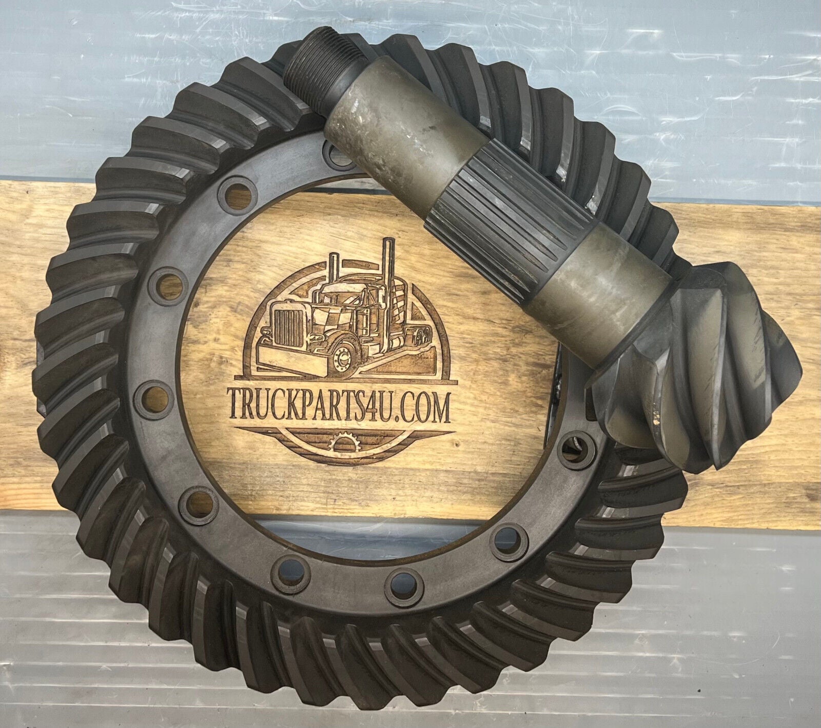 A40178-1F Global Drivetrain ring and pinion gearset for SSHD-F forward rear, 5.29 ratio (37/7 teeth), new aftermarket with 2.620-in 26-spline pinion shown