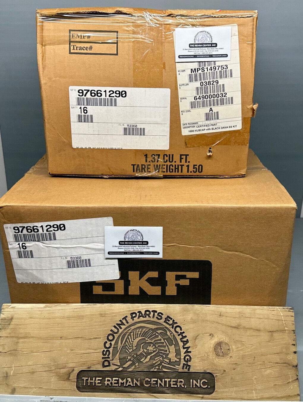 SKF CR1696-BULK-16 master cartons showing OEM labels and “16” quantity markings — bulk packaging closeup.