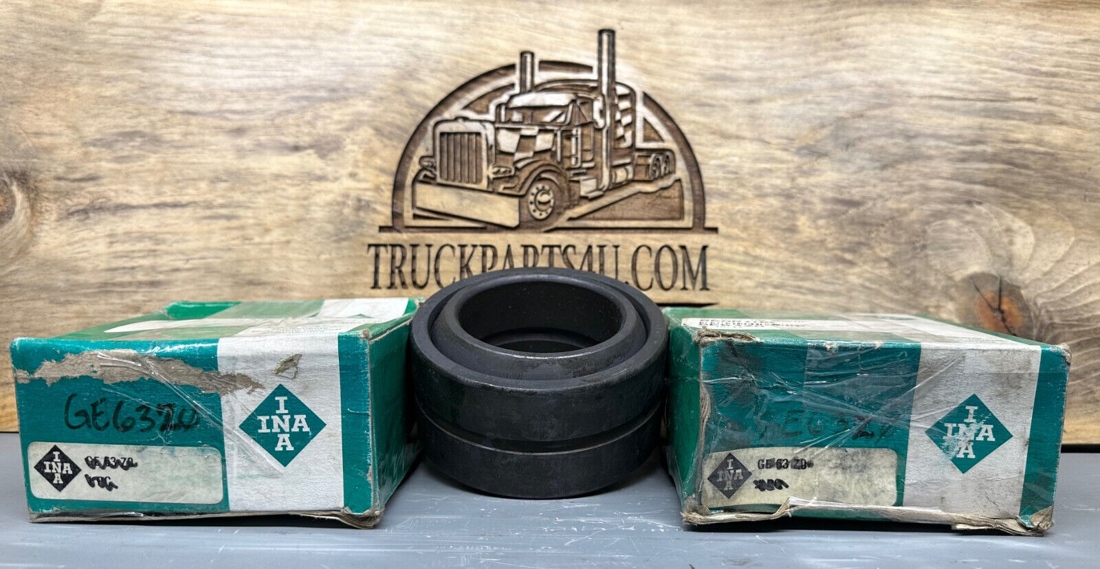 GE63ZO INA spherical bearing – GE 63 ZO – 100.013 x 63.5 x 55.55 mm – new (view 1)
